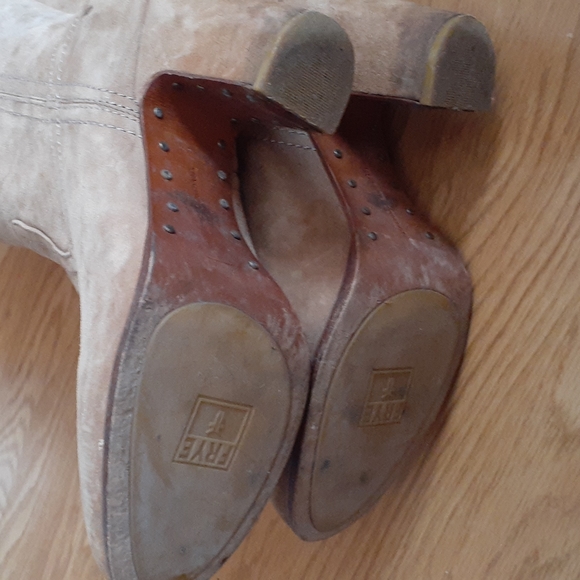 FRYE Mirabelle Short Suede Boots Size 7.5M - Picture 9 of 12